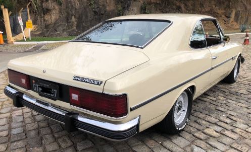 Opala Comodoro 1982